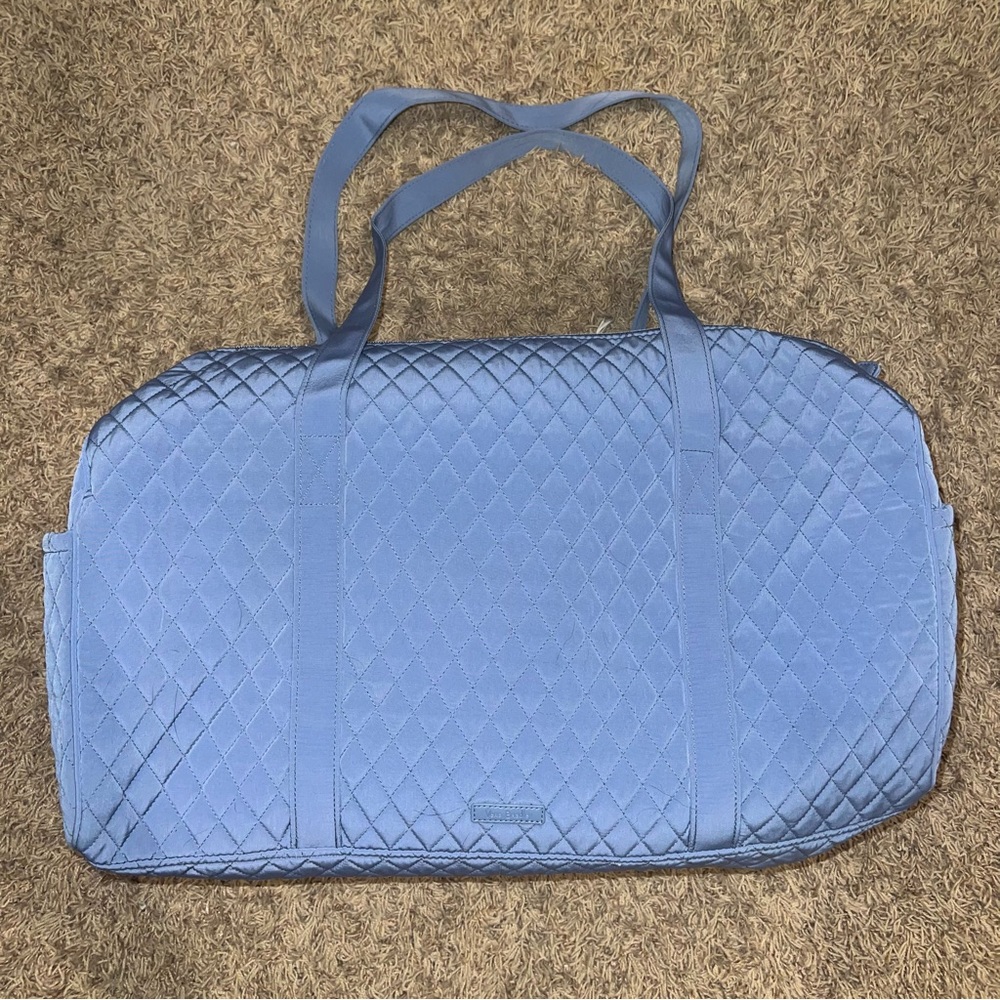 22” perinwinkle vera bradley duffel/weekender bag